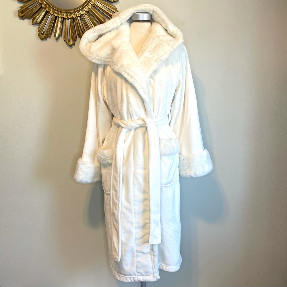 Pottery Barn Faux Fur Hooded Bathrobe